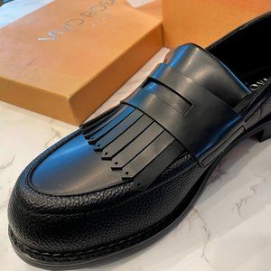 MADDIE CHUNKY SOLE FRINGE DETAIL FLAT LOAFER IN BLACK FAUX LEATHER